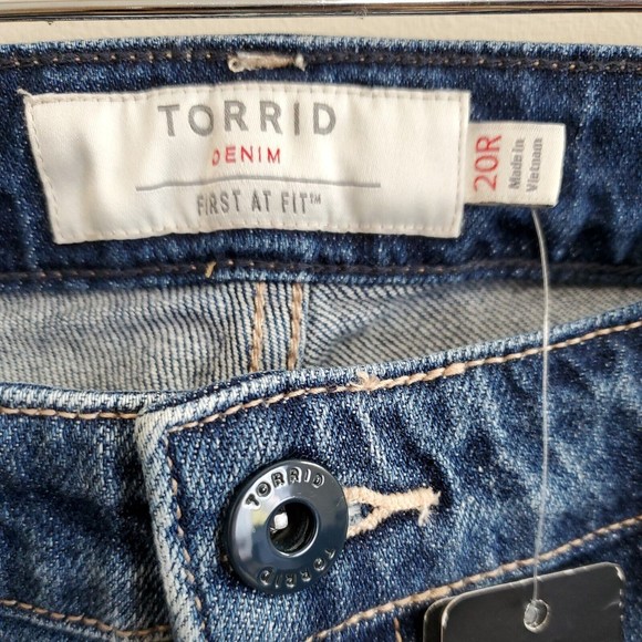 Torrid High Rise Slim Straight Leg Jeans Distressed Medium Wash Blue Women's 20R - Picture 3 of 12